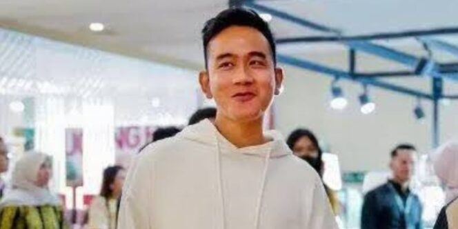 
					viral di Media Sosial Poster Gibran Dengan Narasi “Dicari Orang Hilang”, Diduga Ada Kaitannya Dengan Akun Fufufafa