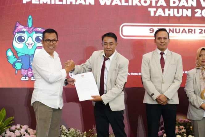 
					Sah, Nurochman dan Heli Suyanto Resmi Ditetapkan Sebagai Walikota dan Wakil Walikota Batu Periode 2025 – 2030