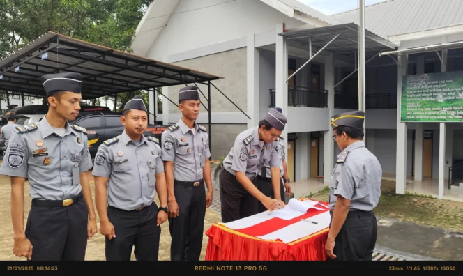 
					Wujudkan Zona Integritas, Lapas Terbuka Kelas IIB Ciangir Tangerang Gelar Fakta Integritas dan Penandatanganan Perjanjian Kinerja