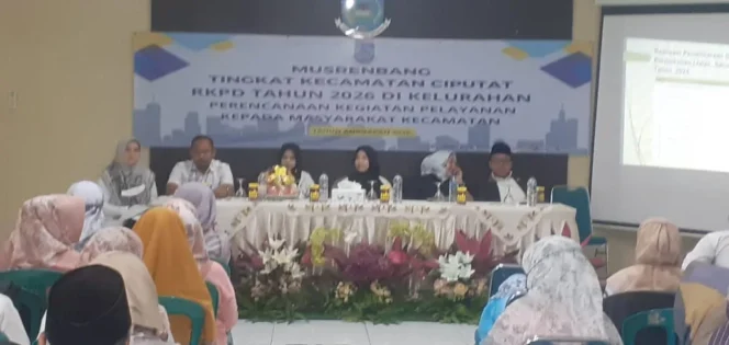 
					Suasana berlangsungnya Musrenbang kecamatan Ciputat di Kelurahan Cipayung. (Foto; Istimewa)