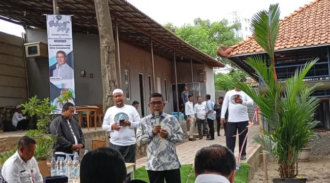 Gubernur Banten Terpilih Andra Soni saat mengunjungi harmoni Farm ,(foto: Istimewa)