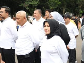 Pasangan Bupati dan Wakil Bupati Malang terpilih, Sanusi dan Lathifah Shohib saat mengikuti Gladi Kotor di Monas  ( Foto :Prokopim humas Pemkab Malang)