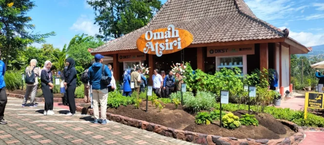 
					Wisata Edukasi Rumah Atsiri (Foto: Surabaya Pos)