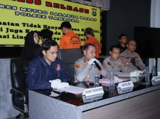 Konferensi pers penangkapan pelaku begal di wilayah hukum Polres Jakarta Barat (Foto: Isitmewa)