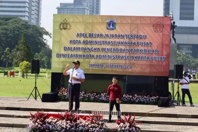 
					Wali Kota Jakarta Pusat Arifin saat meminpin apel Bulan Tertib Parkir di kawasan Silang Monas, Gambir. (Foto: Kominfotik Jakpus)