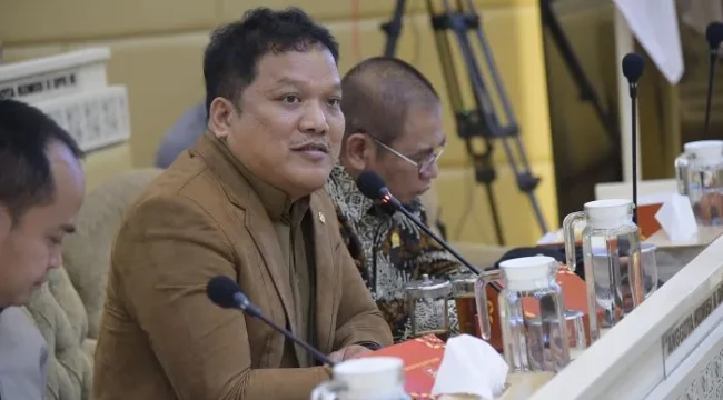 Anggota Komisi II DPR RI Edi Oloan Pasaribu saat RDP di Gedung Nusantara, DPR RI, Senayan, Jakarta (Foto : Pelrementaria)