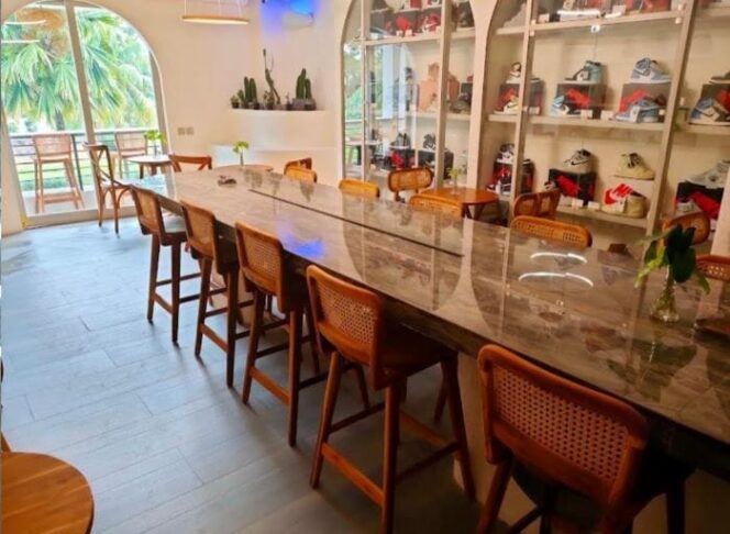 
					Salah satu sudut tempat nongkrong asik di Tangerang yang saat ini viral (Foto :Sweden  Furnishing)