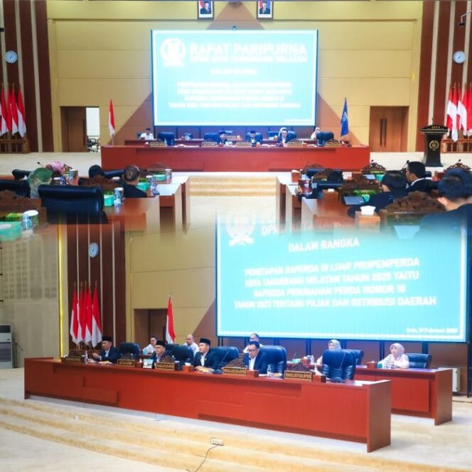 
					Suasana Rapat Paripurna di Gedung DPRD Kota tangerang Selatan (Foto : Humas DPRD Tangsel)