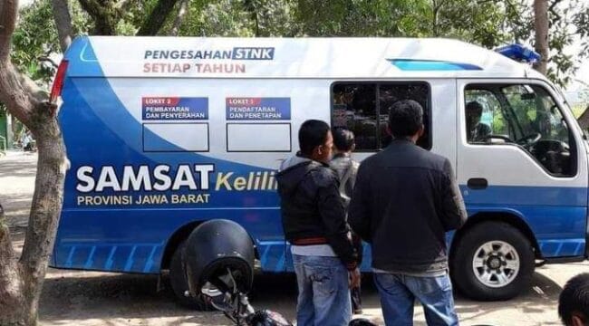 Samsat keliling ( Foto : Realita Rakyat)