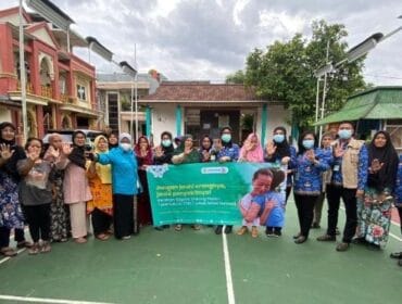 Jajaran Dinkes Tangsel  dan kader kesehatan saat mengkampanyekan Tuberculosis. (Foto; Humas Pemkot Tangsel)