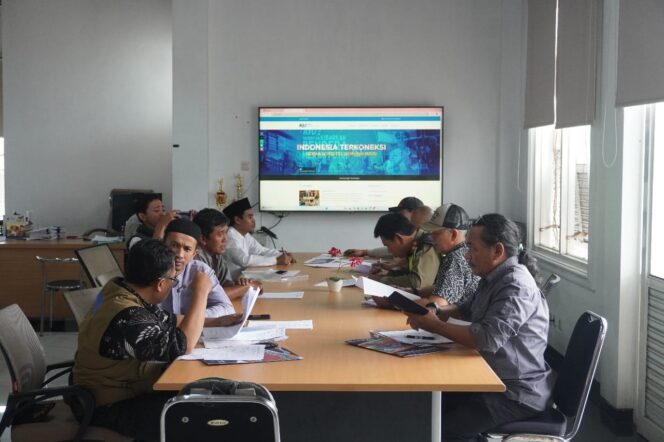 
					Tim penilai melakukan peninjauan langsung terhadap tiga finalis lomba desa dan kelurahan kota Batu (Foto: Istimewa)