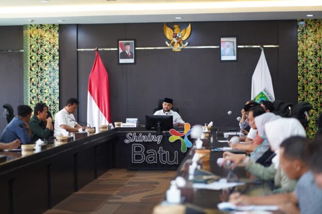 
					Pemkot Batu Gelar Rakor Persiapan Menyambut Hari Raya Idul Fitri (Foto: Humas Pemkot Batu)