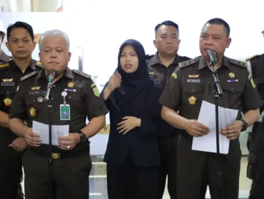 Konferensi Pers Kejaksaan Agung terkait Perkara Dugaan Korupsi Minyak Mentah Pertamina (Foto: Istimewa)