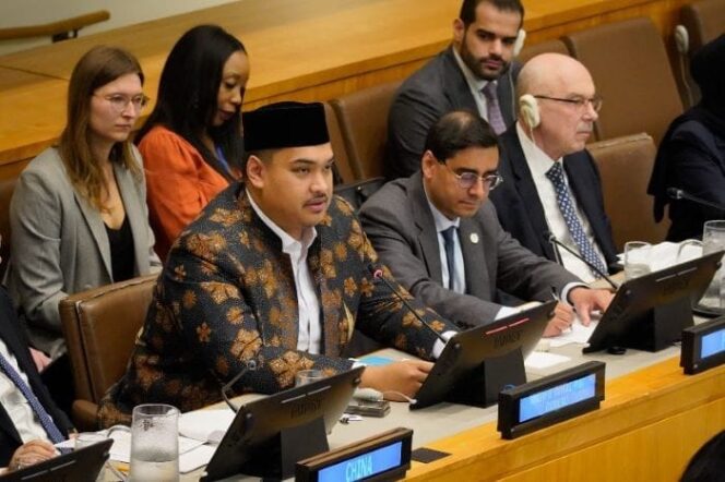 
					Menpora Dito Ariotedjo saat menhadiri ajang inisiatif olahraga global “Securing the Legacy: Debriefing from Paris 2024 for Future Major Sporting Events Marking” di PBB New York AS. (Foto : Kemenpora)