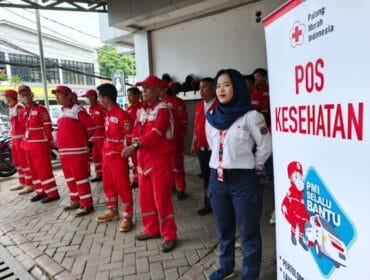 Sejumlah Petugas PMI Jakpus saat mengikuti Apel Kesiapsiagaan (Foto : Humas PMI Jakpus)