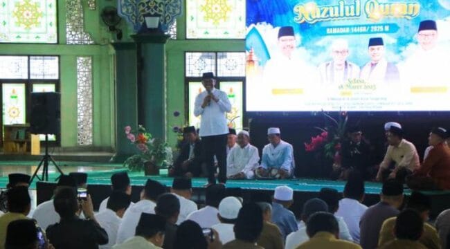 Wali Kota Tangerang H.Pemkot Tangerang Gelar Nuzulul Qur’an, Ini Pesan Wali Kota Sachrudin saat memberikan sambutan dalam acara peringatan Nuzulul Qur'an (Foto : Humas Pemkot Tangerang)
