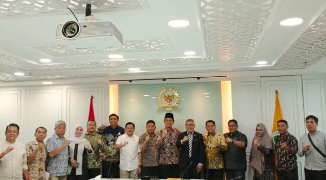 Anggota Komisi II DPR RI, Taufan Pawe saat menerima Anggota DPRD Pare-Pare. (Foto: Ist)