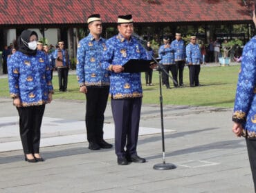 Bupati Tangerang Maesyal Rasyid saat melantik ASN dan PPPK (Foto : Diskominfo Kab.Tangerang)