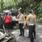 Proses Evakuasi Korban Longsor di Jalur Pacet Batu