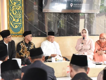 Wabup Sidoarjo meminta kepada para kiai untuk ikut mendoakan kebaikan bagi Kabupaten Sidoarjo (Foto: Humas Pemkab Sidoarjo)