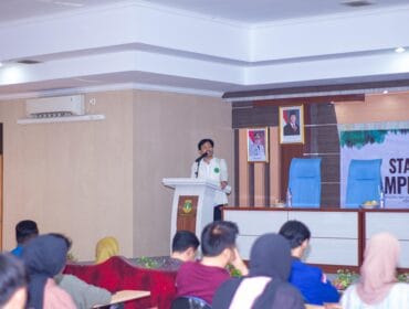 Kordinator BEM Banten Bersatu Bagas Yulianto saat memberikan sambutan diacara stadium General and Camping Kebangsaan (Foto: Bagas Yulianto)