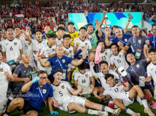 Jajaran pelatih dan para pem,ain timnas U-17 saat meratyakan kemenangan atas Korea Selatan (Foto : PSSI) 