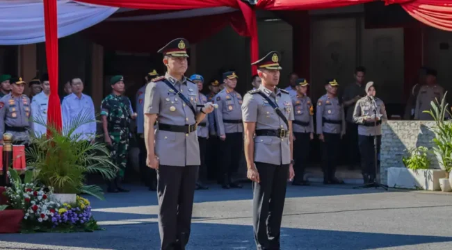 Pelaksanaan Sertijab Kapolres Jember yang dipimpin langsung Kapolda Jawa Timur (Foto: Humas Polres Jember)