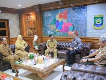 Wali Kota Tangerang Schrudin Saat menerima delegasi  CLC SingapuraYeon Wen Cong. (Foto: Diskominfo Kota Tangerang)