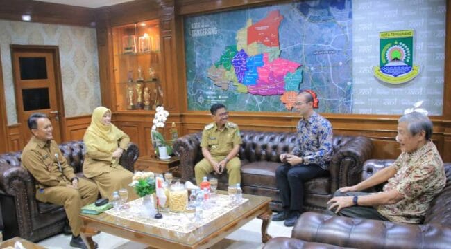 Wali Kota Tangerang Schrudin Saat menerima delegasi  CLC SingapuraYeon Wen Cong. (Foto: Diskominfo Kota Tangerang)