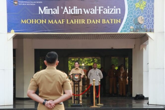 
					Menteri Dalam Negeri (Mendagri) Muhammad Tito Karnavian saat memimpin Halalbihalal (Foto : Puspen Kemendagri)