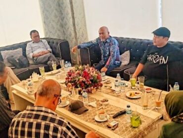 Jajaran Dewan Kehormatan PWI Pusat dan Ketua Umu PWIZulmansyah Sekedang saat bertemu dengan Kepolisian Polda Metro Jaya (Foto : PWI Pusat)