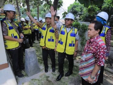 Wali Kota Tangerang saat melakukan kunjungan ke RPS . (Foto : Humas Pemkot Tangerang)