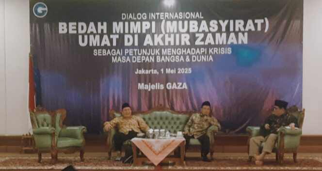 
Prof KH Said Aqil Siradj saat menyampaikan paparannya dalam dialog Bedah Mimpi Umat di akhir zaman (Foto: Dok.Jejaknarasi.id)