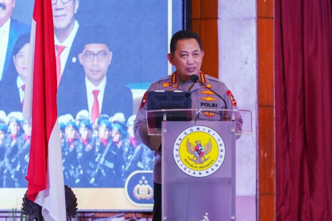 
Kapolri Jendral Listyo Sigit mengimbau Masyarakat agar tetap Waspada Love Scamming dan Judi Online (Foto: 1st)