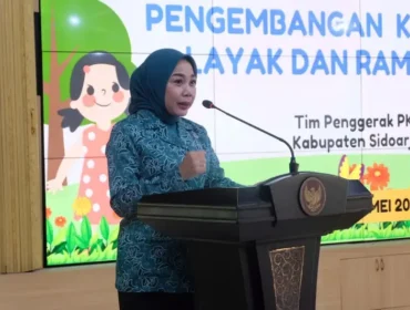 Ketua TP PKK Sidoarjo, dr. Hj. Sriantun Subandi saat membuka acara TP PKK bertajuk 