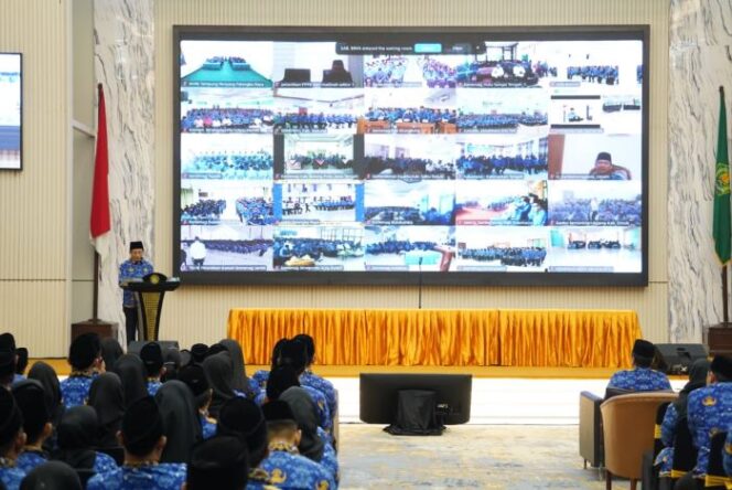 
					Menteri Agama Nasaruddin Umar saat menerikan sambutan dalam acara pelantikan PPPK (Foto :Humas Kemenag)