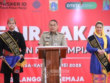 Wali Kota Jakarta Pusat Arifin saat membuka Job Fair 2025 (Foto: Dikominfodigi Jakpus)