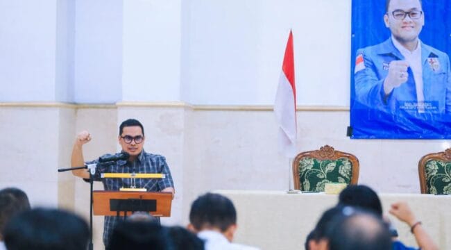 Wali Kota Tangerang Selatan (Tangsel) Pilar Saga Ichsan  saat m,embuka Musda Ke V KNPI Tangsel. (Foto: Diskominfotik Tangsel)