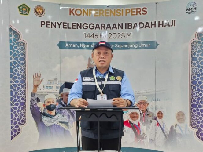 
					Kepala Seksi Media Center Haji (MCH) Daerah Kerja Makkah, Dodo Murtado saat memberikan keterangan Pers (Foto: Humas Kemenag)