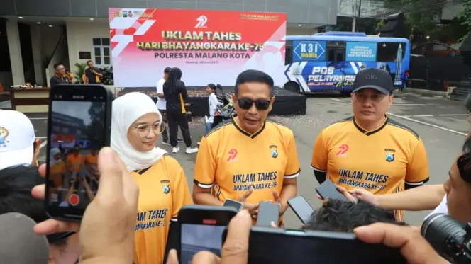 
					Rayakan HUT Bhayangkara ke-79, Polresta Malang Kota Ajak Masyarakat ‘Uklam Tahes’ Susuri Kayutangan Heritage