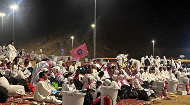 Para jemaah Haji saat di Muzdalifah (Foto: Humas Kemenag)