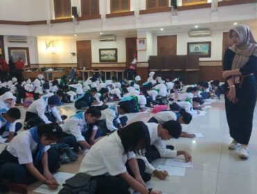 Suasana Seleksi  calon peserta Jumpa Bakti Gembira (Jumbara) ke-10 Palang Merah Remaja (PMR) Tingkat Provinsi DKI Jakarta Tahun 2025 (Foto: Kominfotik Jakpus)