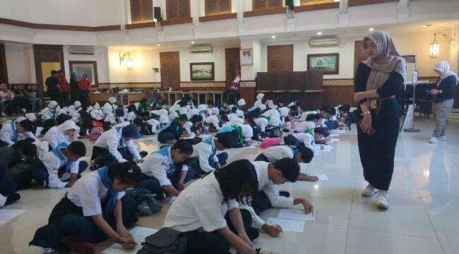 Suasana Seleksi  calon peserta Jumpa Bakti Gembira (Jumbara) ke-10 Palang Merah Remaja (PMR) Tingkat Provinsi DKI Jakarta Tahun 2025 (Foto: Kominfotik Jakpus)