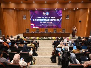 Suasana saat berlangsungnya Forum Seminar Tematik BAKOHUMAS dengan tajuk “Meaningful Public Participation. (Foto : DPR RI) 