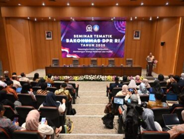 Suasana saat berlangsungnya Forum Seminar Tematik BAKOHUMAS dengan tajuk “Meaningful Public Participation. (Foto : DPR RI) 