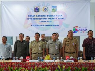Sekretaris Kota (Sekko) Administrasi Jakarta Pusat Jakarta Pusat Denny Ramdany saat menghadiri Serap Aspirasi Dewan Kota . (Foto : Kimifotik Pemkot Jakpus)