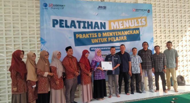 
					Ratusan Siswa MTsN 5 Tangerang Ikuti Pelatihan Menulis Praktis dan Menyenangkan dari JMSI Banten 