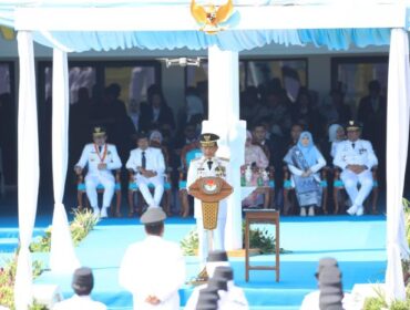 Mendagri Tito Karnavian saat melantik Pamong Praja Muda IPDN. (Foto : Puspen Kemendagri)