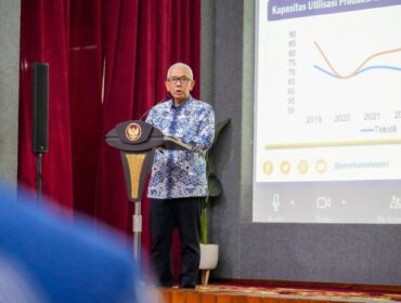 Deputi Bidang Koordinasi Industri, Ketenagakerjaan, dan Pariwisata Kemenko Perekonomian Mohammad Rudy Salahuddin saat membuka Forum Diskusi bertema “Strategi Pengembangan Ekosistem Tekstil dan Pakaian Jadi di Indonesia”  (Foto : Humas Kemenko Perekonomian)
