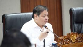 Menteri Koordinator Bidang Perekonomian Airlangga Hartarto ketika membuka Rapat Kerja Nasional dan Evaluasi Kinerja Kawasan Ekonomi Khusus (KEK) Semester I Tahun 2025, di Jakarta, Rabu (6/8/2025). (Foto; Kemenko Perekonomian)
